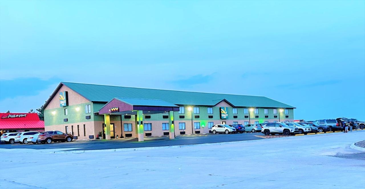 Quality Inn Russell Exterior photo
